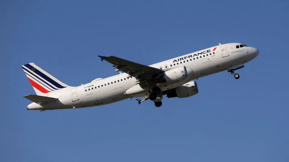 Air France-KLM submete oferta inicial por fatia minoritária na TAP